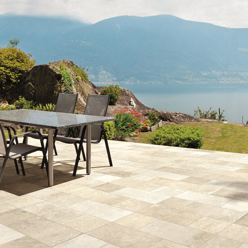 HD_AMB_6 1 800X800 | ID Carrelage Comment choisir son carrelage extérieur pour éviter les glissades ?